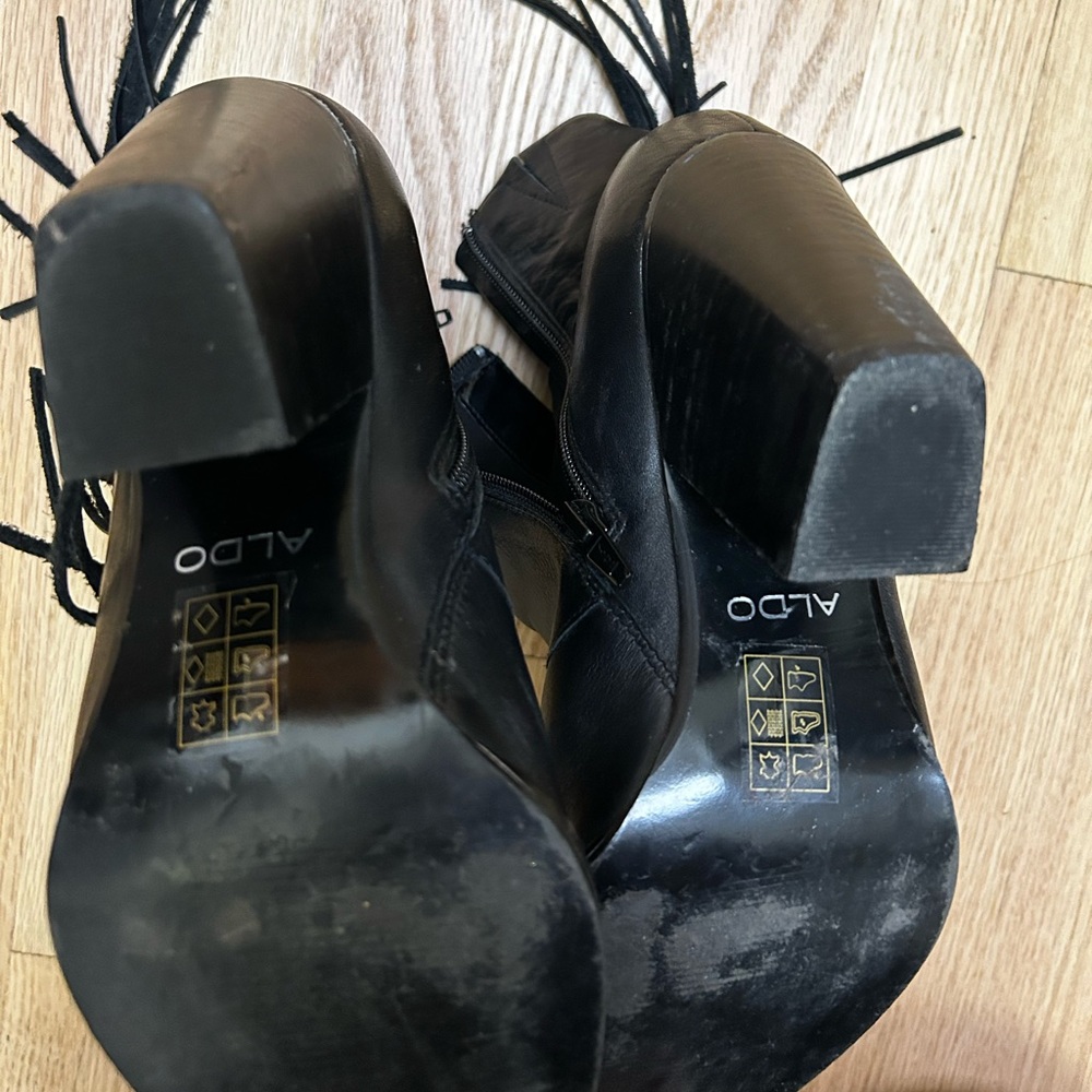 Aldo fringe booties! Black boots with fun fringe, size 7.5 - Picture 11 of 11